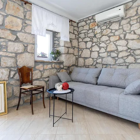 1 Bedroom Gorgeous In *