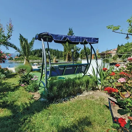 1 Bedroom Gorgeous In * Blace