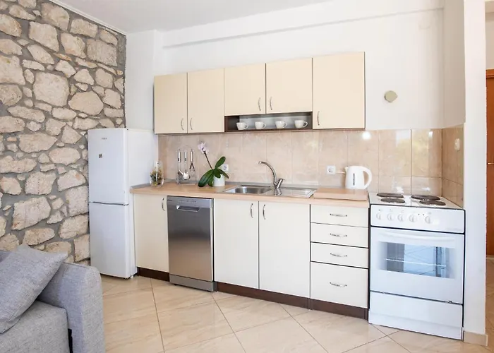 Bartulovici Iv شقة